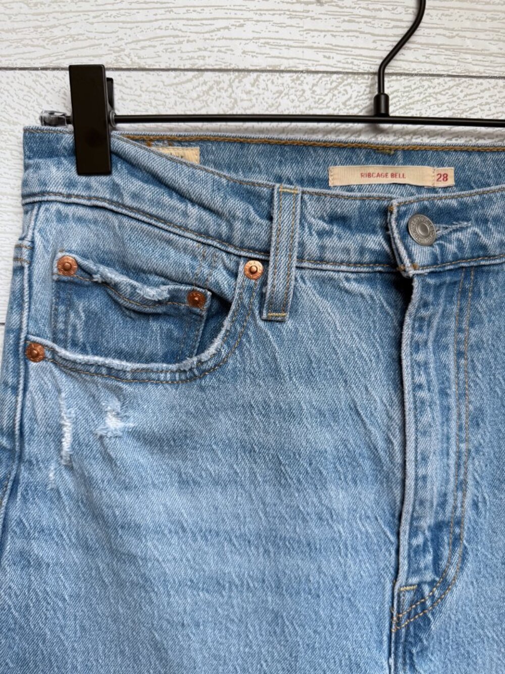 Levis Premium Ribcage Bell High Rise Flare Bell Bottom Jeans Light Wash Size 28 - Picture 3 of 11